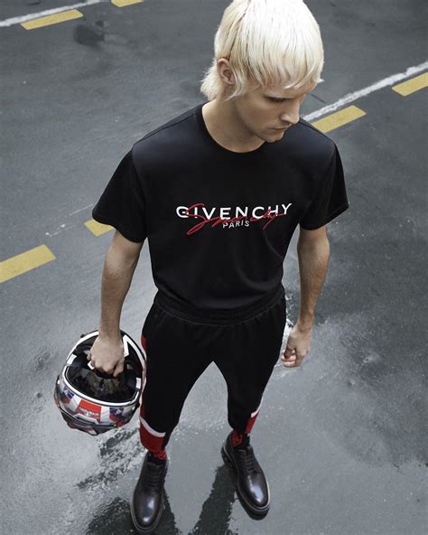 givenchy t shirt instagram.